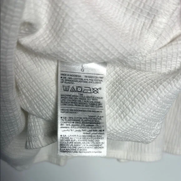 Old Navy Cream Smocked Peplum Blouse Cap Sleeves - Picture 4 of 4